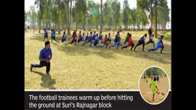 Suri girls take soccer route for survival