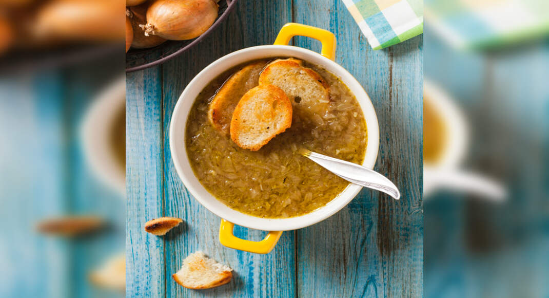 Onion Soup Recipe: How to Make Onion Soup Recipe | Homemade Onion Soup Recipe