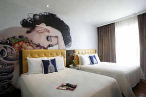 Room Mate Lord Balfour