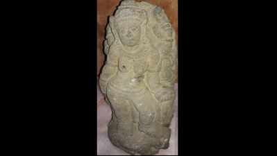 US returns 8 ancient idols in big retrieval
