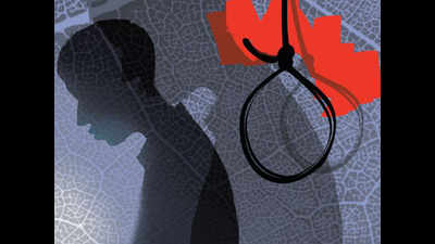 Asst Prof hangs self from ceiling over ‘depression’