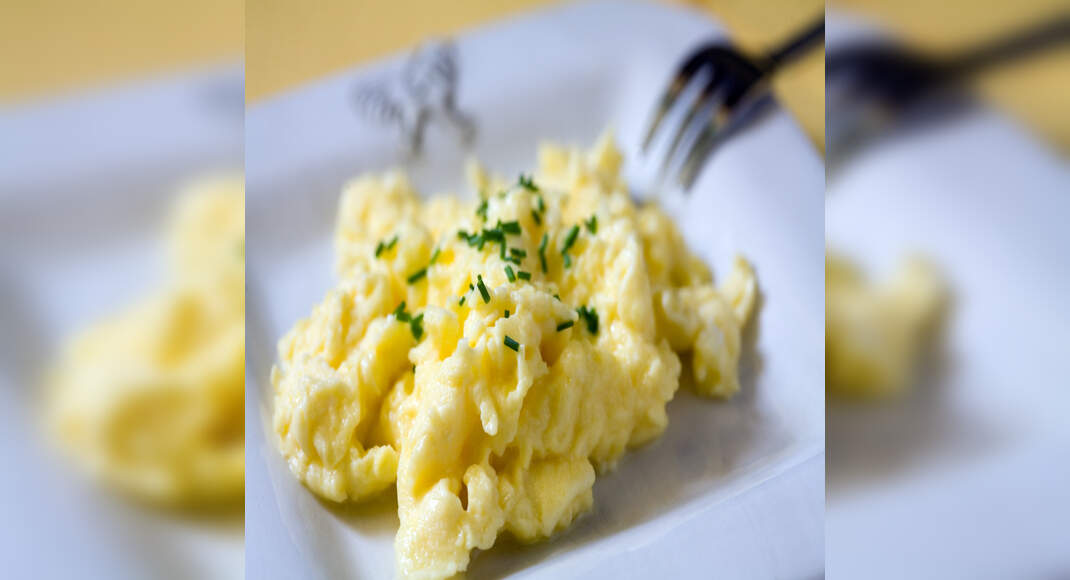 Easy Scrambled Eggs Recipe: How to Make Easy Scrambled Eggs Recipe