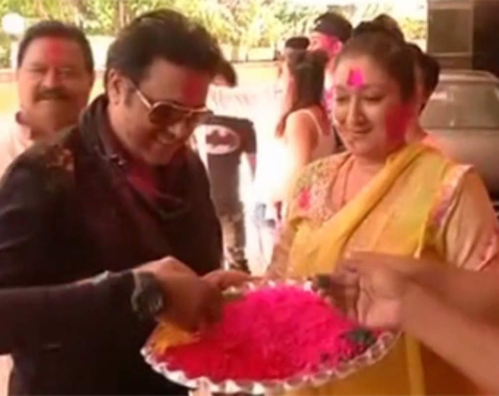 
Watch: Bollywood celebs drenched in Holi colours
