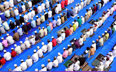 'Performing namaz can reduce lower back pain'