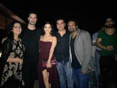 Sunny Leone performs at Puri Jagannadh’s ‘Rogue’ audio launch