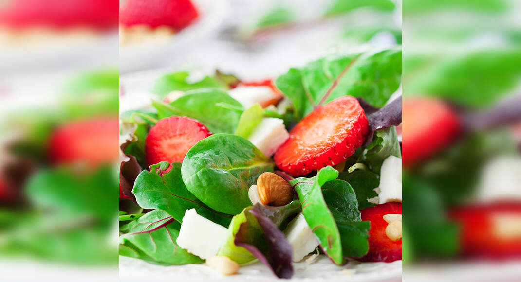 Strawberry Rocket Leaves Salad Recipe: How to Make Strawberry Rocket ...
