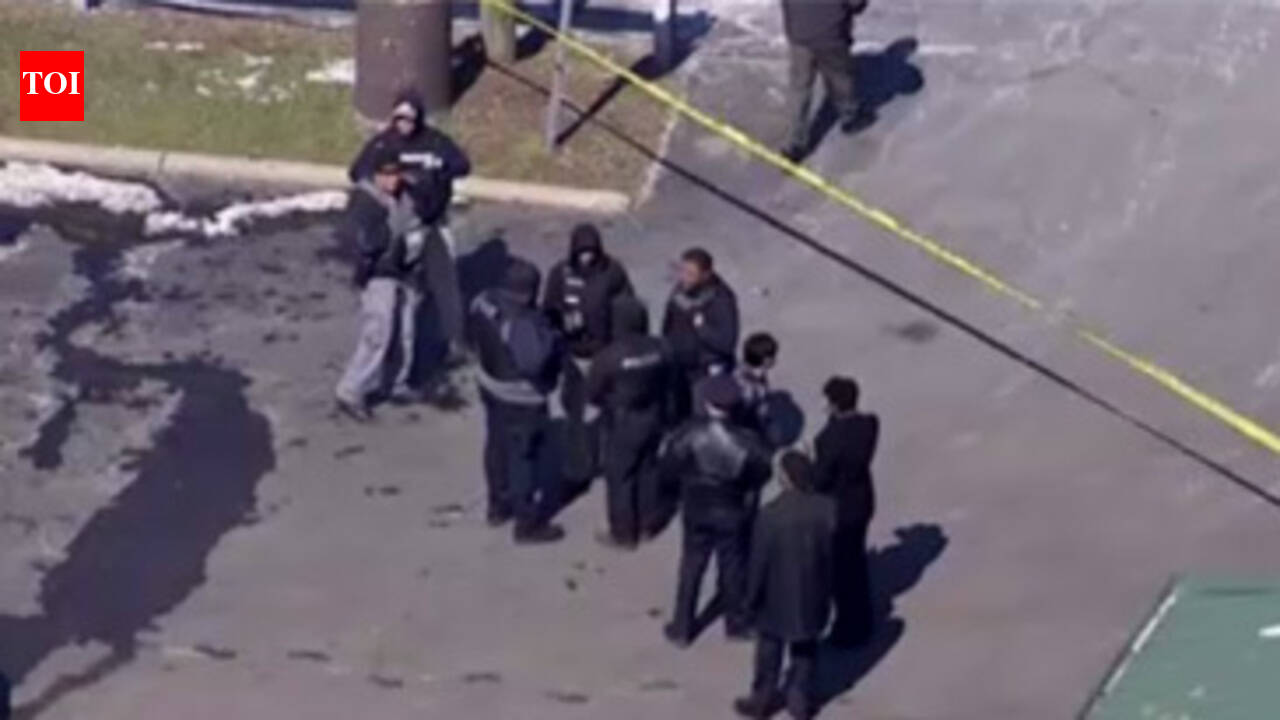 Detroit police arrest suspect in shooting of 2 officers