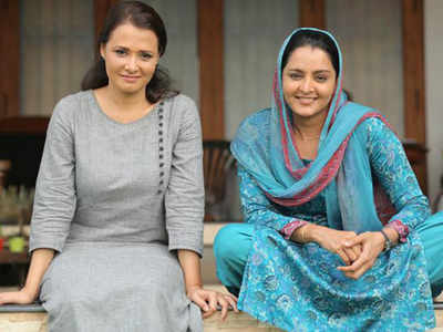 Amala Akkineni and Manju Warrier talk about C/O Saira Banu on ‘Show Guru’