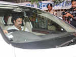 Sikander Kher arrives at the funeral
