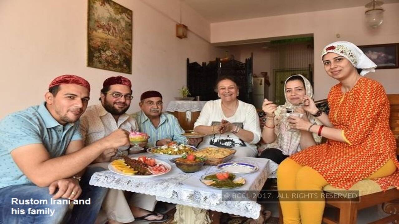 City's Zoroastrian and Mughal Iranis usher in Nowruz around the Haft-Seen |  Pune News - Times of India