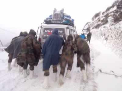 Army rescues 127 tourists stuck in blizzard in Arunachal