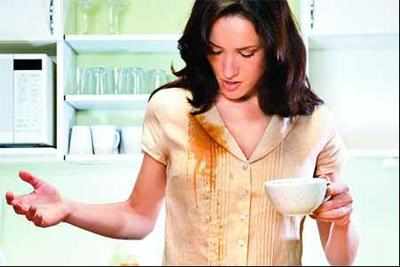 Tricks to remove coffee stains from clothes