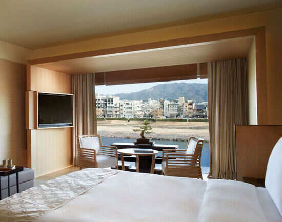 Delightfully gorgeous luxury hotels in Kyoto
