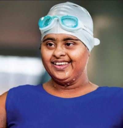 25-year-old swims against tide, creates waves