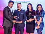 Istayak Ansari, Sanyogita and Anuradha receive the Luxury Men’s Salon award for Truefitt & Hill