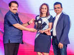 Falguni Jhaveri and Sushil Jhaveri receive the Multi Designer Store award for Fuel