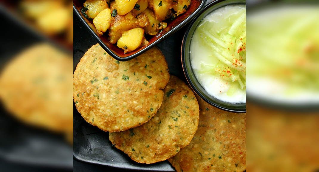 Hariyali Soya Puris Recipe: How to Make Hariyali Soya Puris Recipe ...