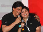 Shah Rukh Khan respects ladies