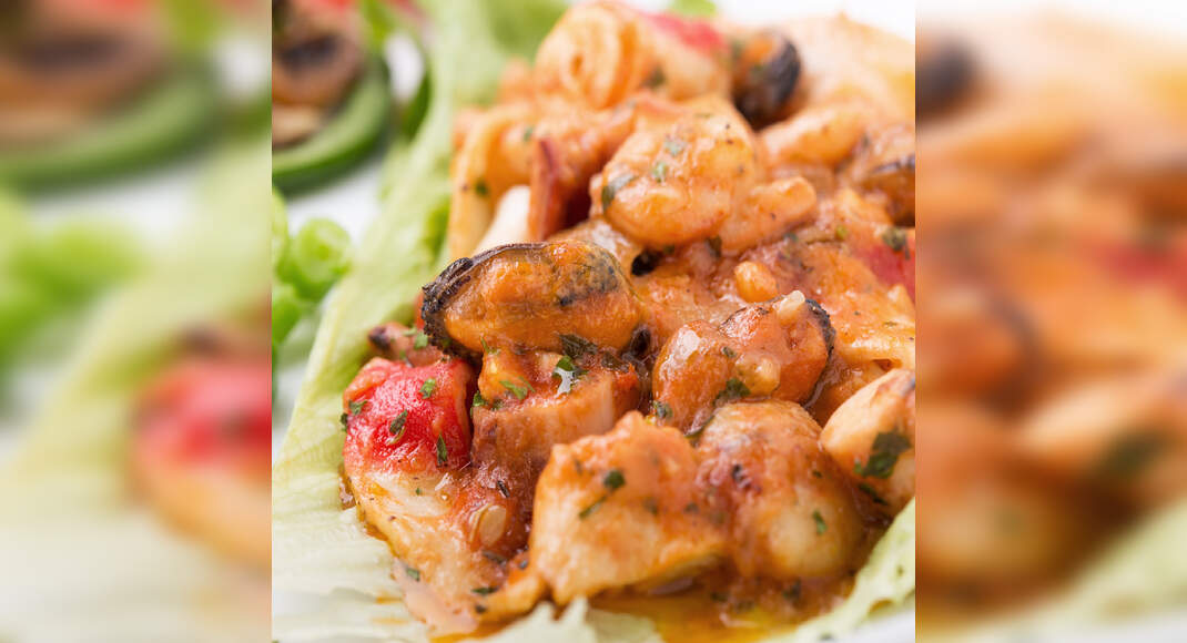 Mussels with Potatoes Recipe: How to Make Mussels with Potatoes Recipe | Homemade Mussels with Potat