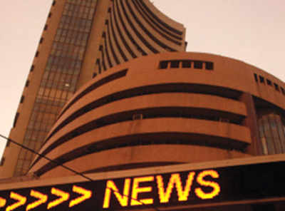 Sensex cracks 317 points, Nifty slips below 9,050