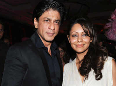 ED issues showcause notice to KKR owners SRK, Gauri, others for violation of FEMA guidelines