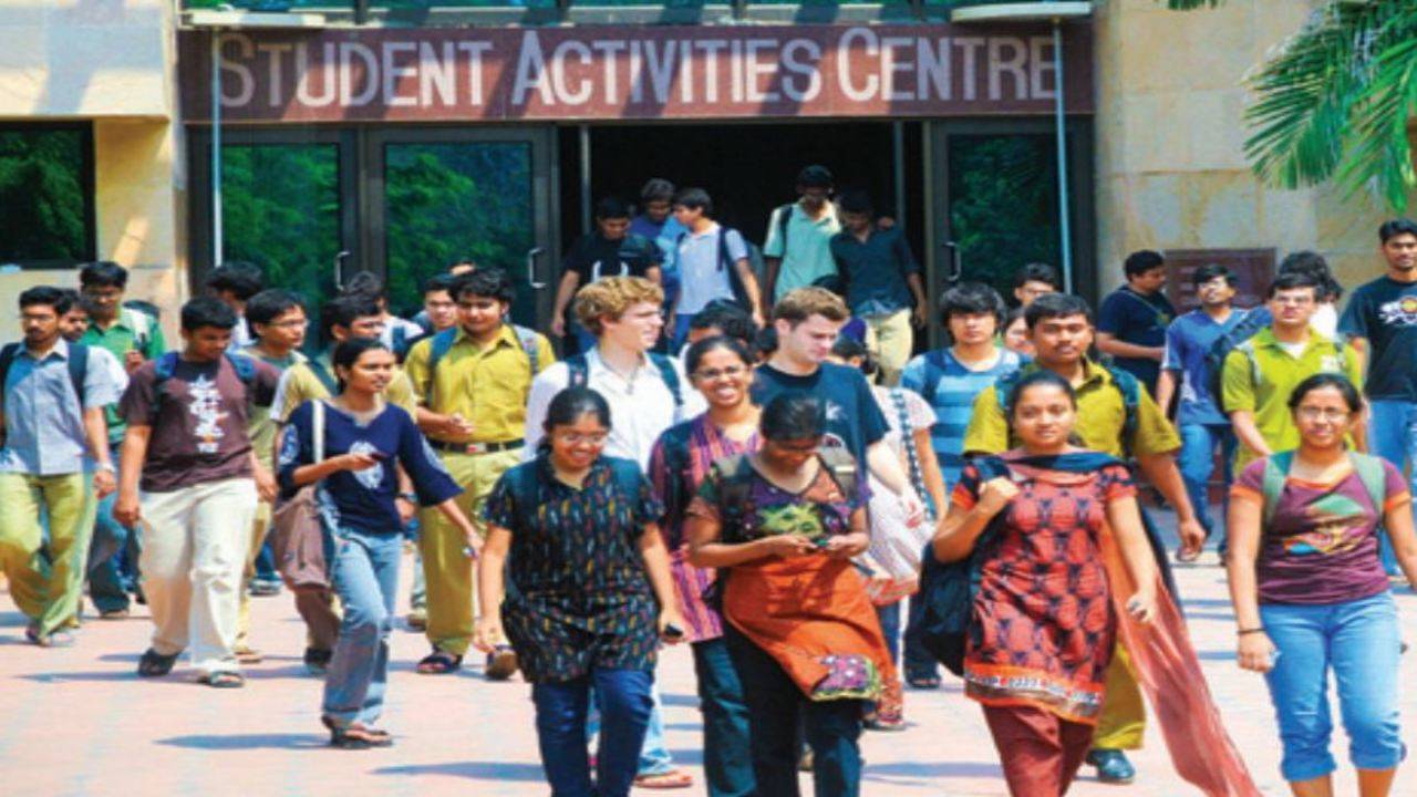 IIT Madras - #HSEE2020 admits students for a Five-Year Integrated