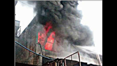 Fire at Narela plastic factory kills 40-year-old