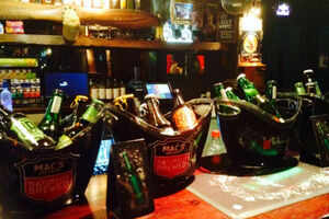 Ed&rsquo;s Bar
