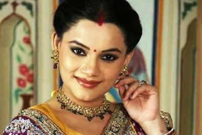 Kanika Maheshwari gives Marwari lessons to new actors in ‘Tu Sooraj Main Saanjh Piyaji’