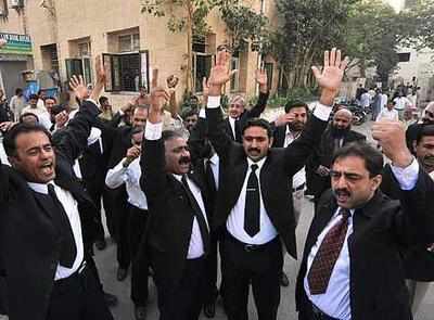 Lawyers can strike for a day with Bar Council's approval: Law Commission