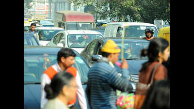 Barapullah work stalls traffic headed for east
