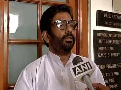 Sena MP Ravindra Gaikwad makes 6 attempts to fly in 7 days, but airlines keep him grounded