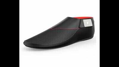 Pocso case convict hurls shoe at judge