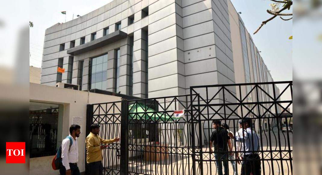 Oppo’s Noida plant to reopen on Monday | Noida News - Times of India