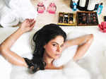 Veena Malik's hot bathtub shoot