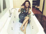 Esha Gupta chills out in bathtub