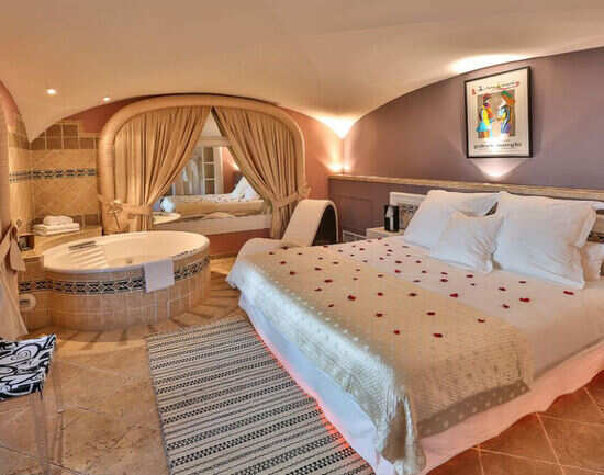 Midrange hotels in Corsica for a cost-effective stay