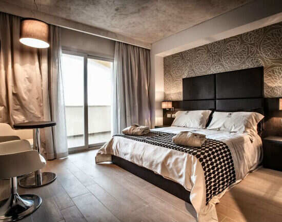 Bask in the glory of the luxury hotels in Corsica