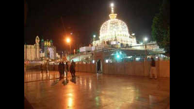 Heads of Sufi shrines gather at Ajmer Dargah, seek ban on beef