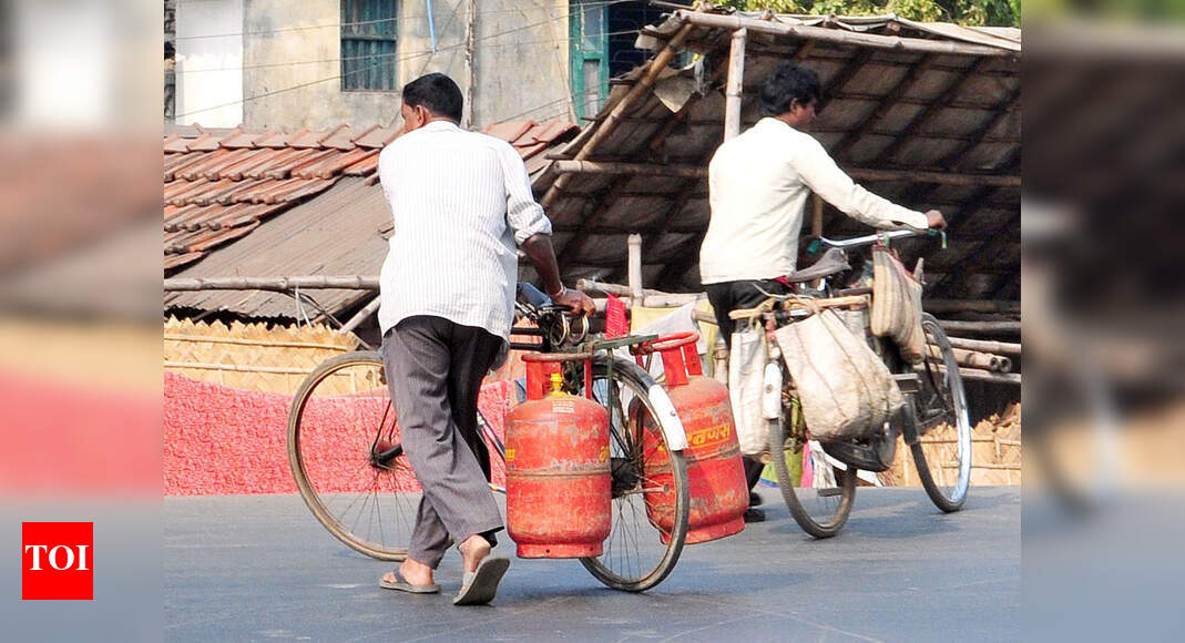 Delivery Charges LPG cylinder delivery charges to be regulated Kochi