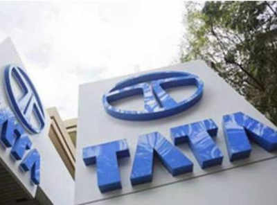 Tata Motors to phase out Nano, Sumo in 3-4 years