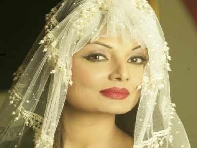Deepshikha Nagpal pays tribute to Parveen Babi in a unique way