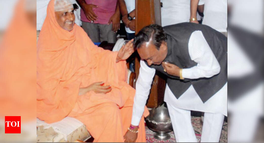 Influential Lingayat mutts hog political limelight Mysuru News Times of India