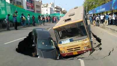 Anna Salai road cave-in: Bus driver's presence of mind saved the day