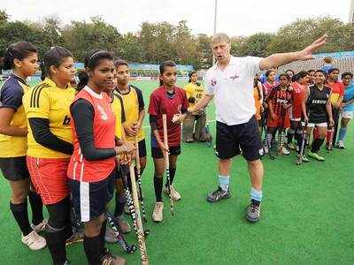 India need to groom domestic hockey coaches, says Bovelander