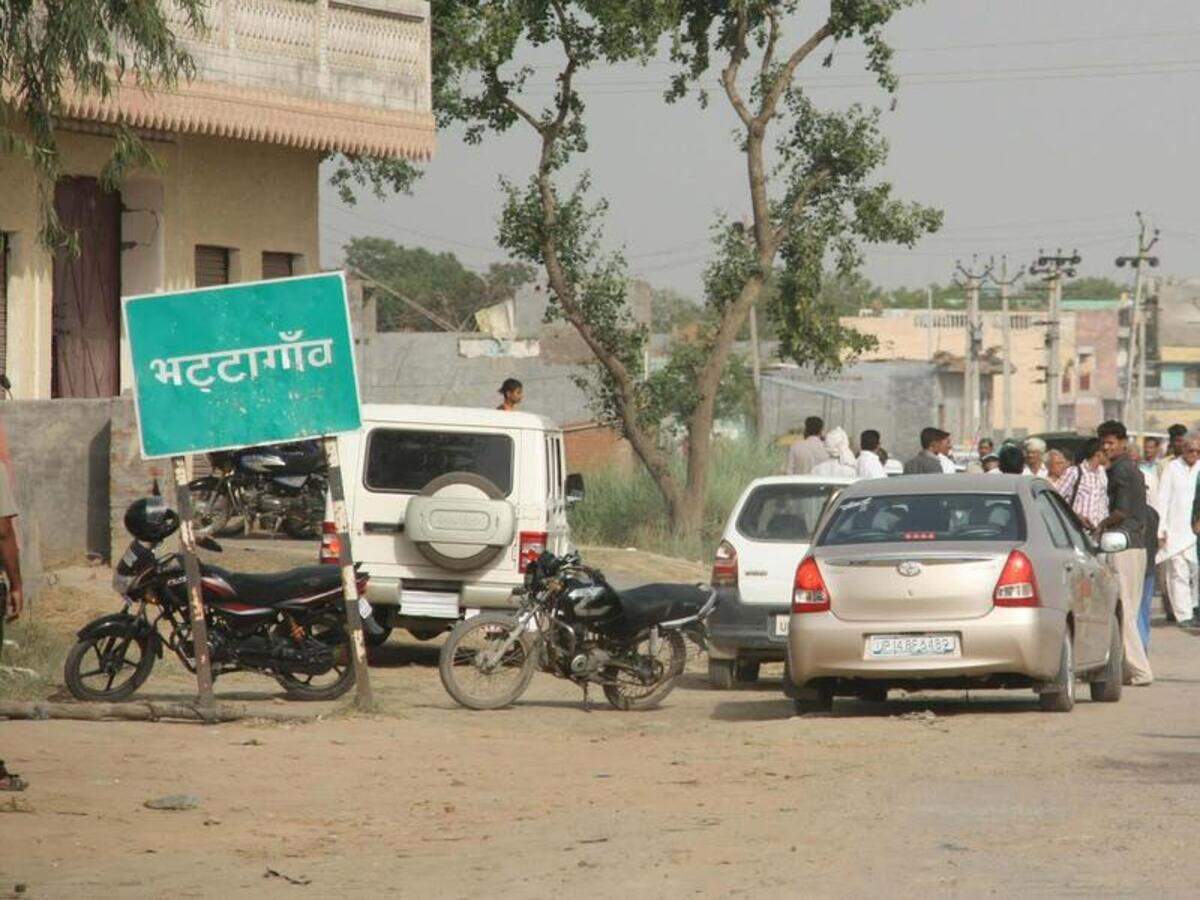 Villagers Get Summons In Bhatta Parsaul Land Case Noida News Times Of India