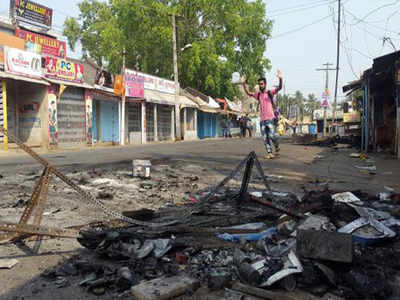 Fresh tension erupts in riot-hit Bhadrak, two shops set ablaze ...