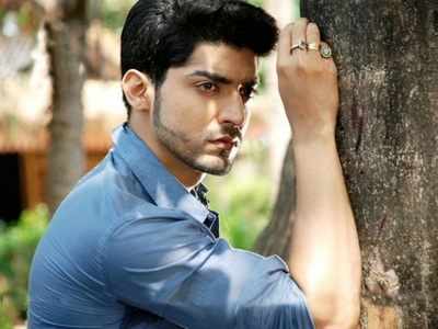 It is not impossible to make a foothold in Bollywood: Gurmeet Choudhary -  Times of India