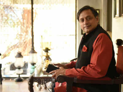 Not joining the BJP, says Shashi Tharoor