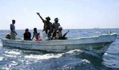 Somali pirates flee hijacked Indian dhow, taking one crew member